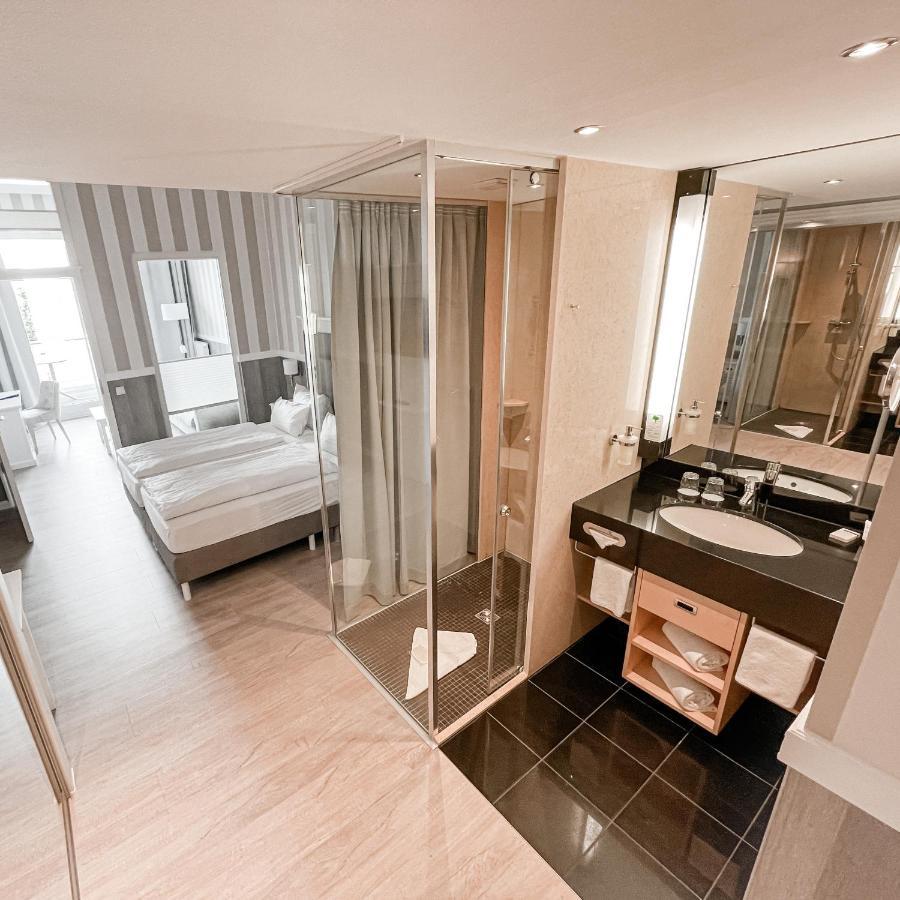 Resort Hotel IV Jahreszeiten 징스트 외부 사진