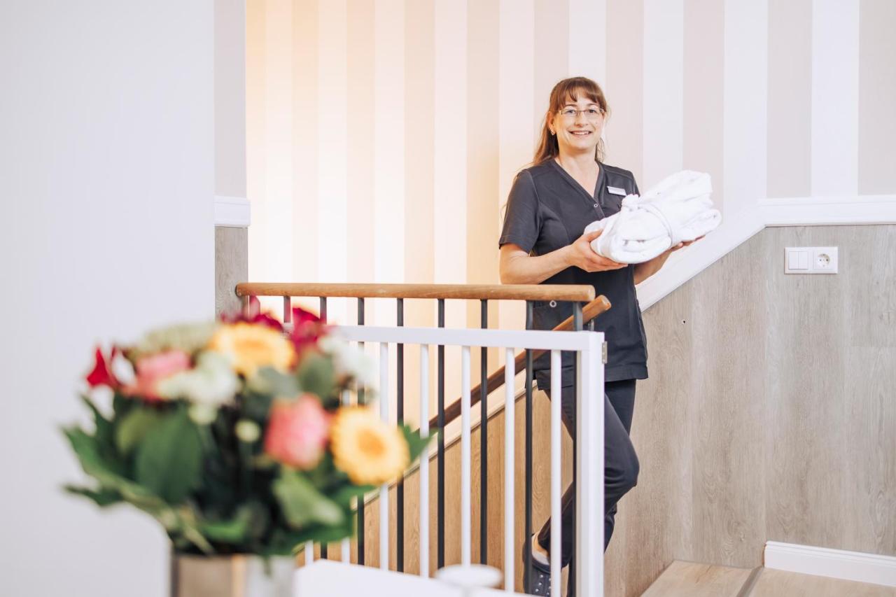 Resort Hotel IV Jahreszeiten 징스트 외부 사진