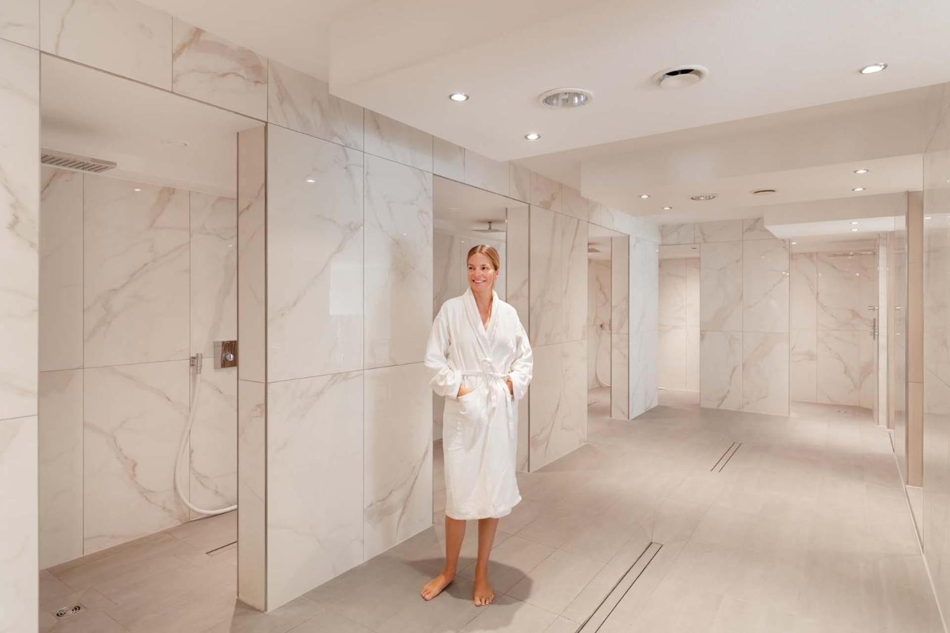 Resort Hotel IV Jahreszeiten 징스트 외부 사진