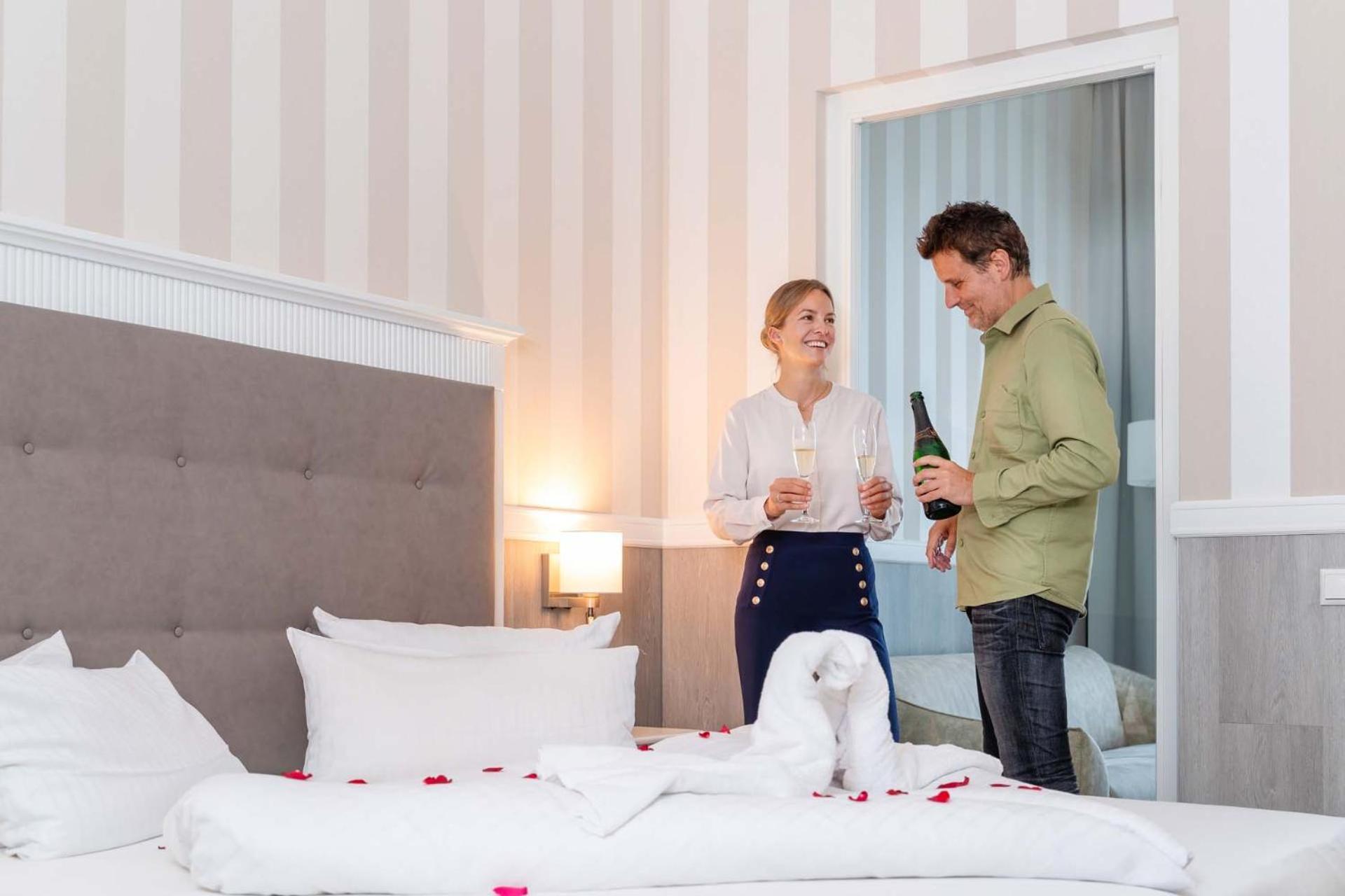 Resort Hotel IV Jahreszeiten 징스트 외부 사진