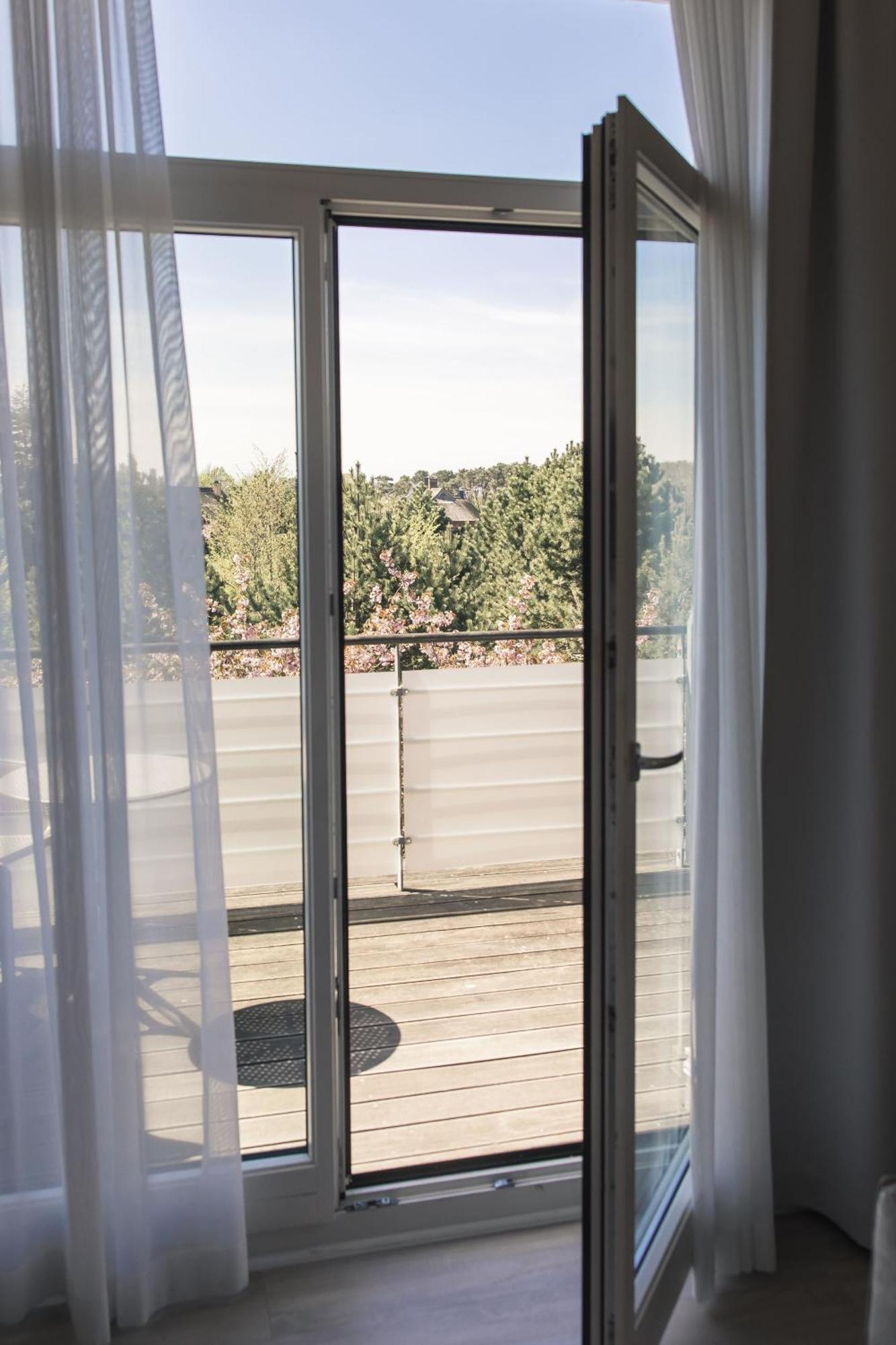 Resort Hotel IV Jahreszeiten 징스트 외부 사진